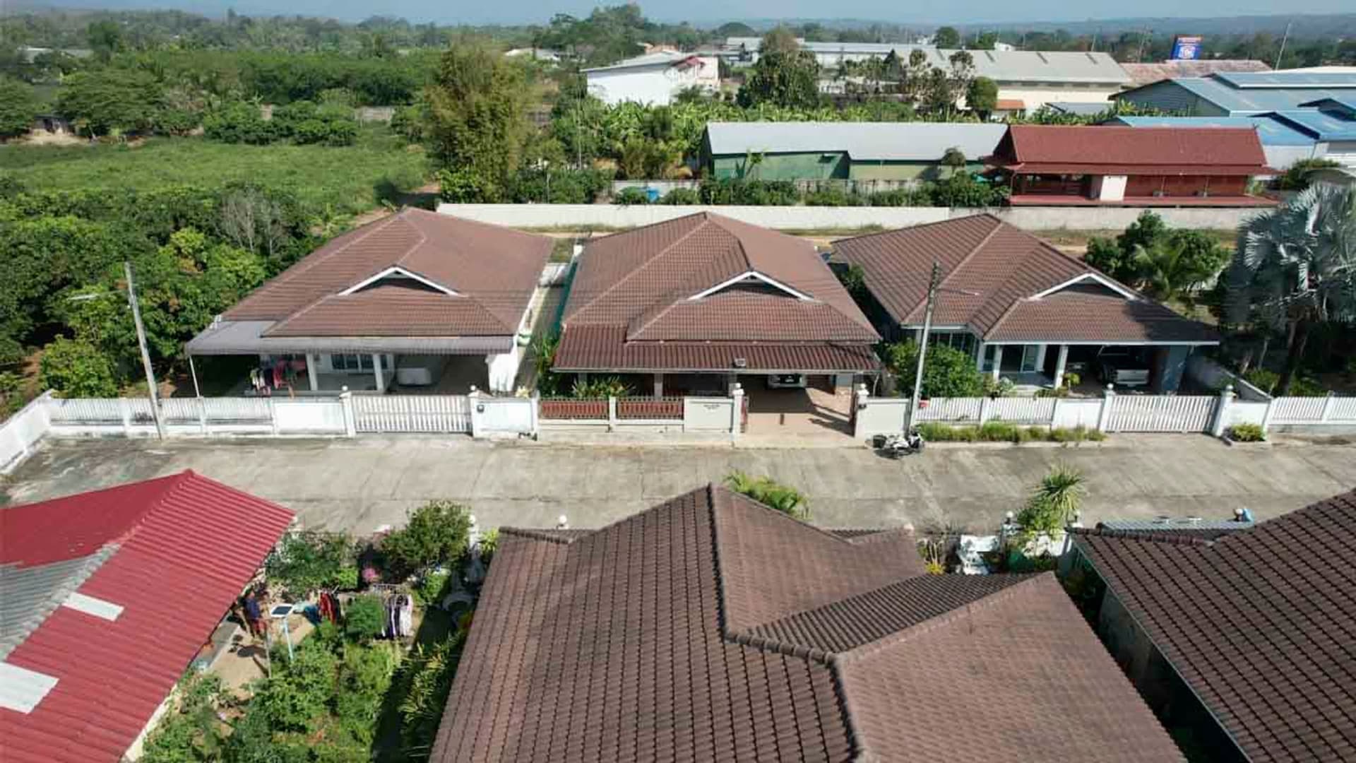 3 Bedroom House - Image 2