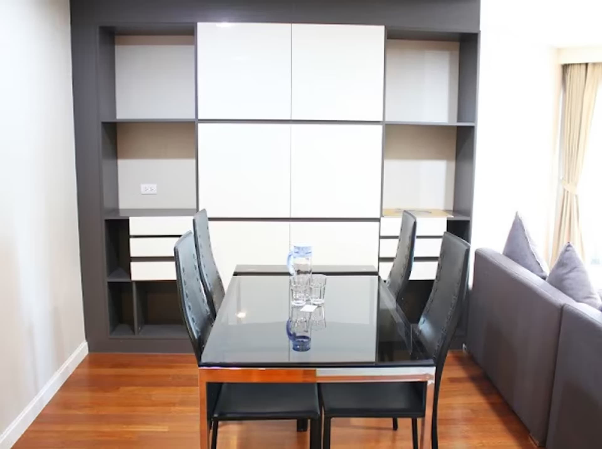  - Image 4