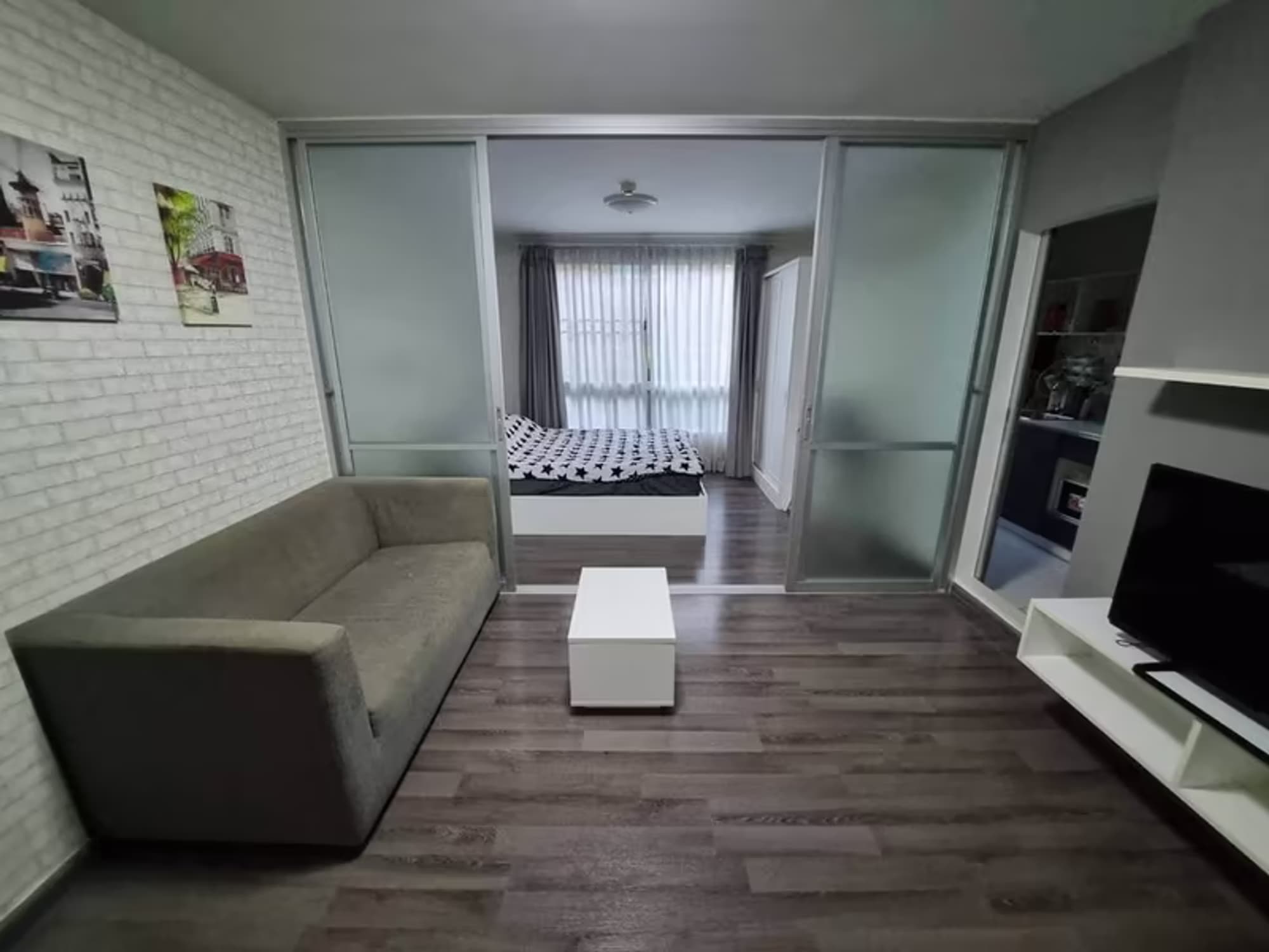 1 Bedroom Condo - Image 1