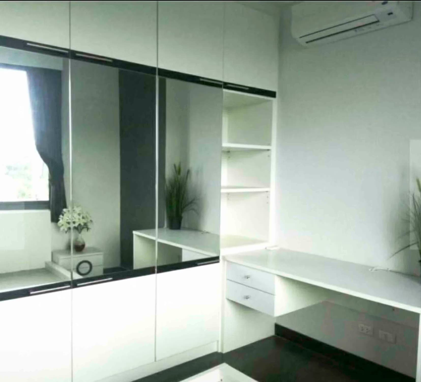  - Image 7