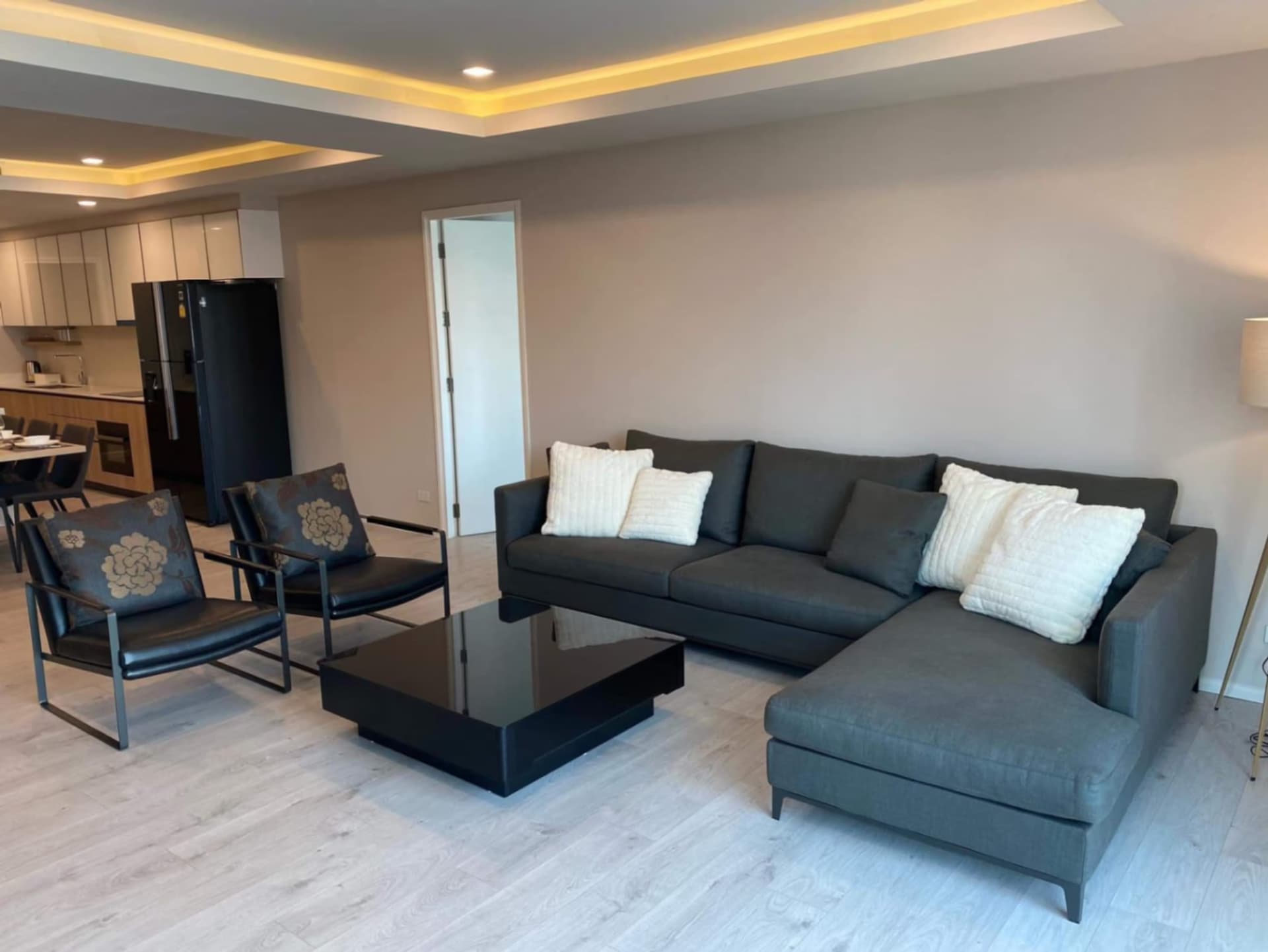 2 Bed Condo for Rent in Khlong Toei - Image 1