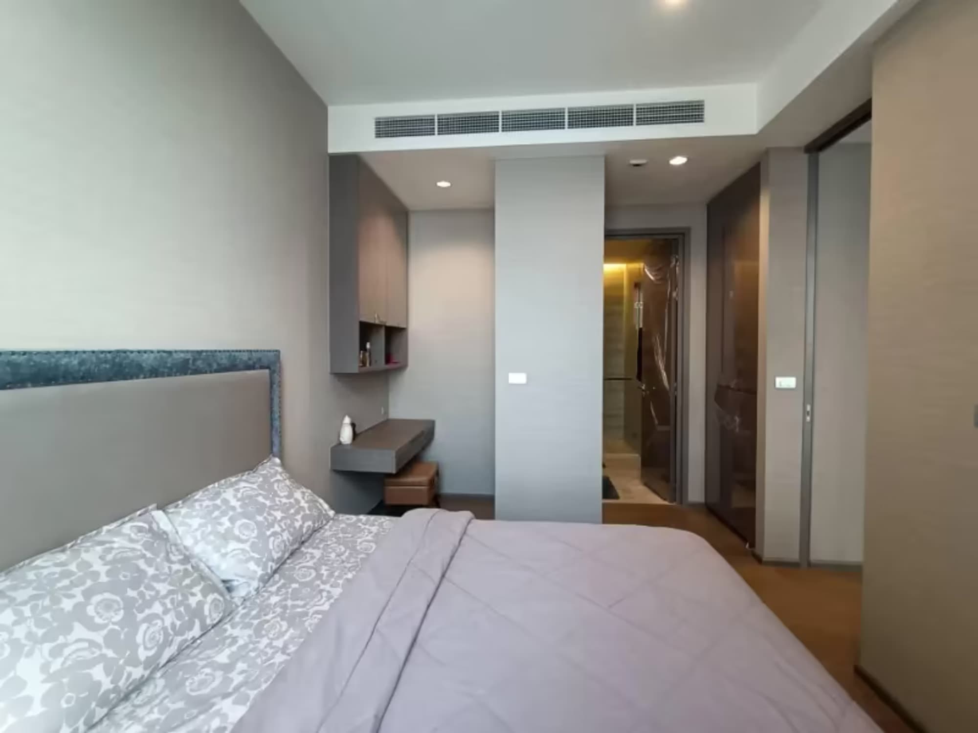 1 Bedroom Condo - Image 7