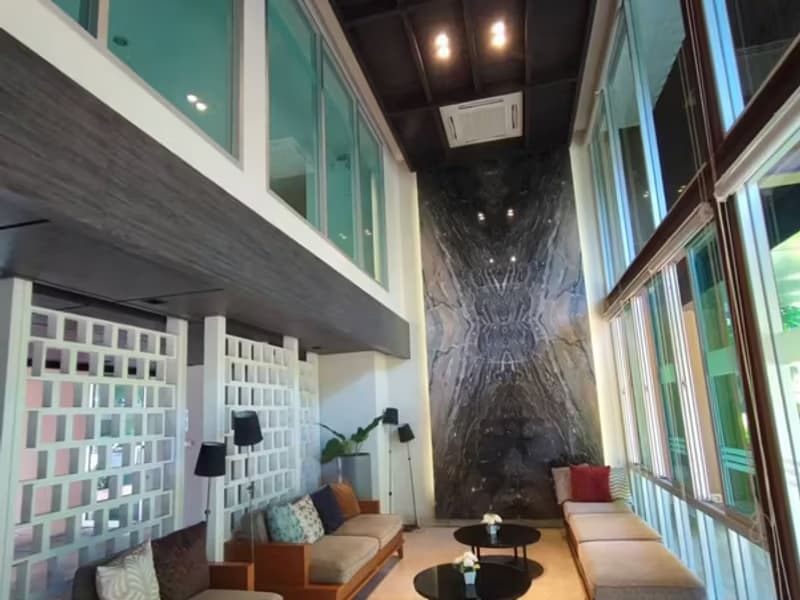 1 Bedroom Condo