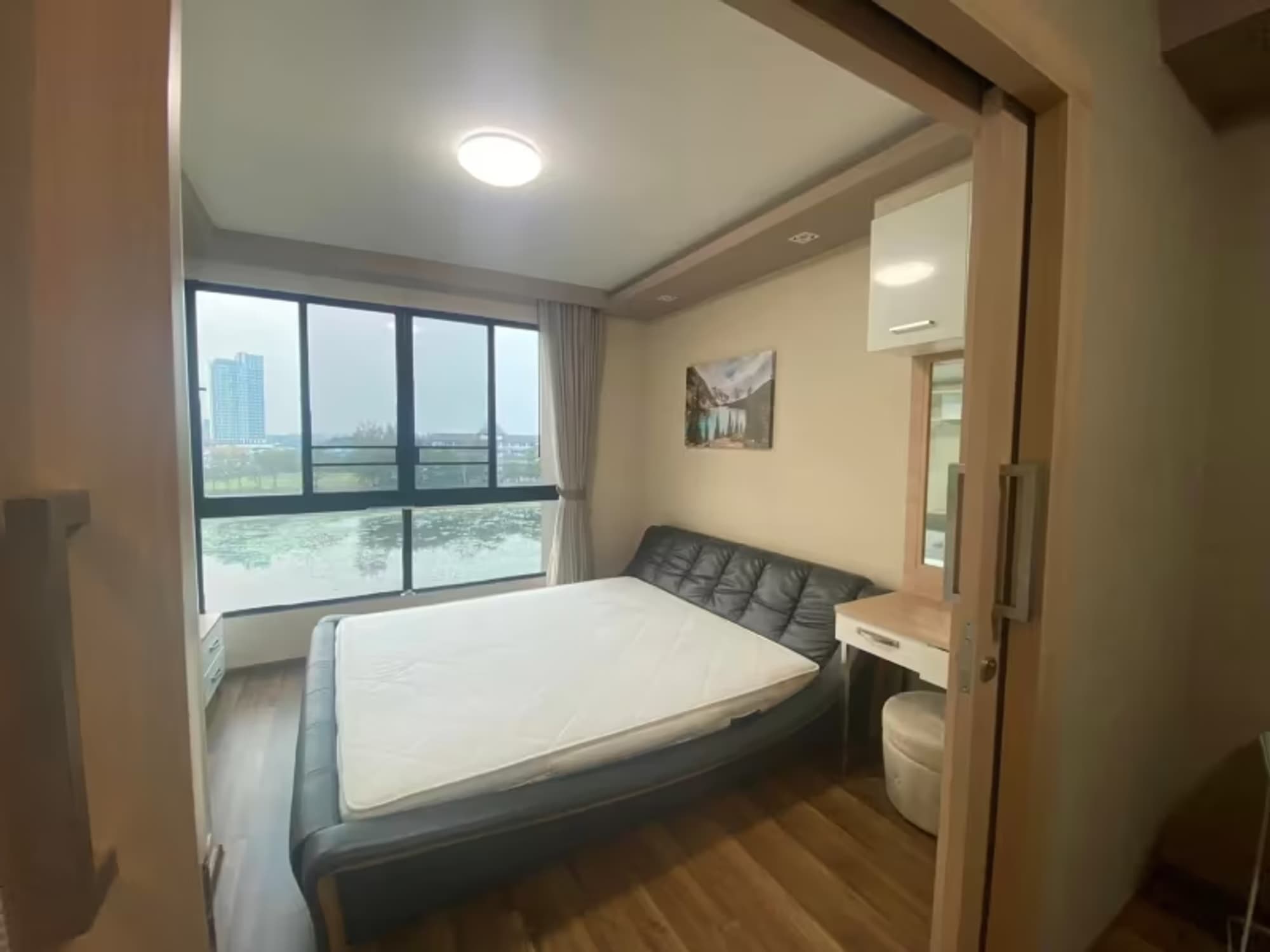 1 Bedroom Condo - Image 5