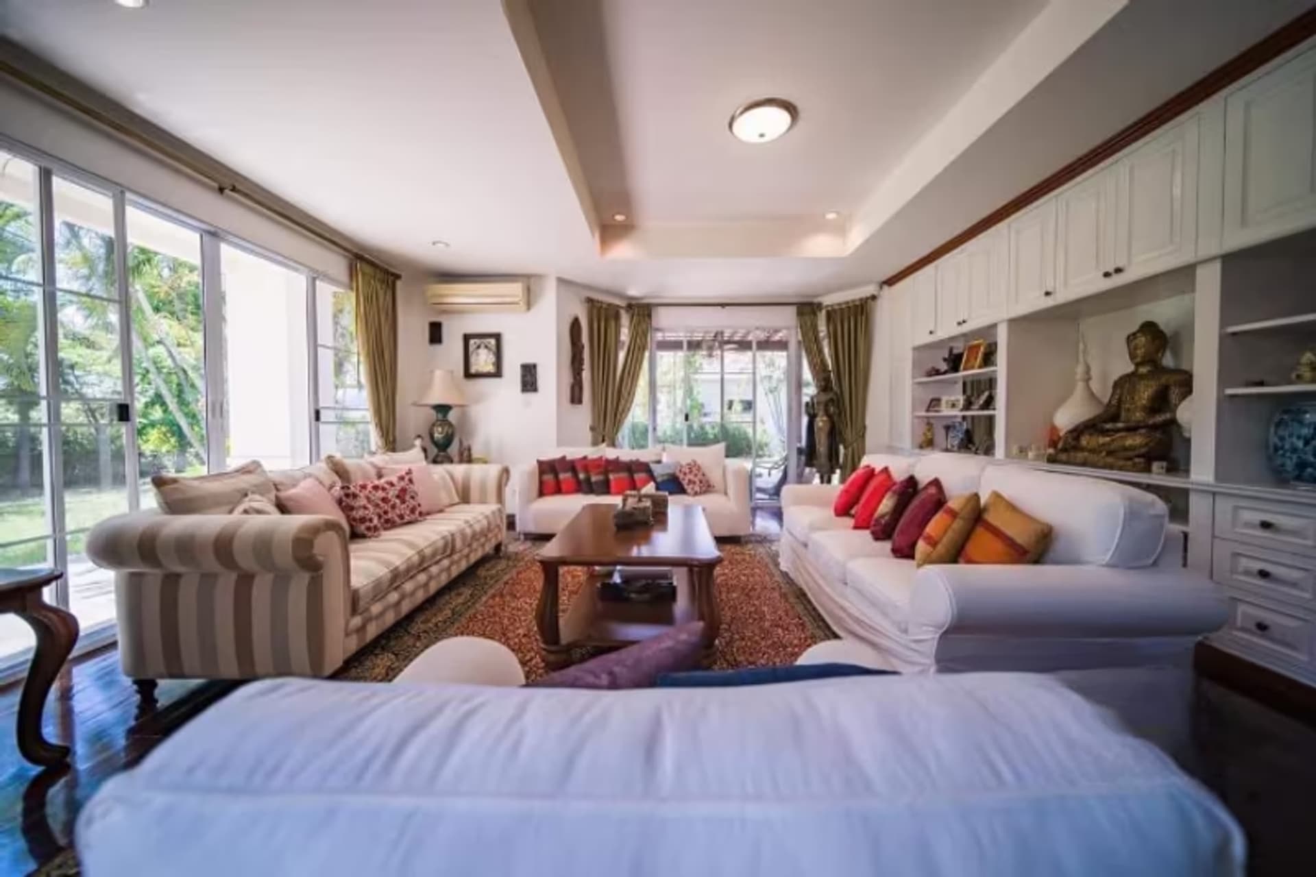 5 Bedroom House - Image 37