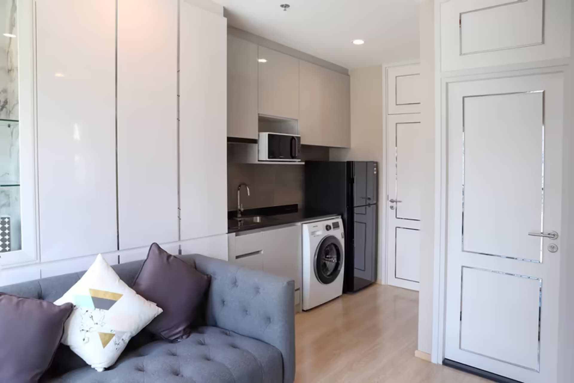 Condo for Sale at Noble Revolve Ratchada 2 - Image 2