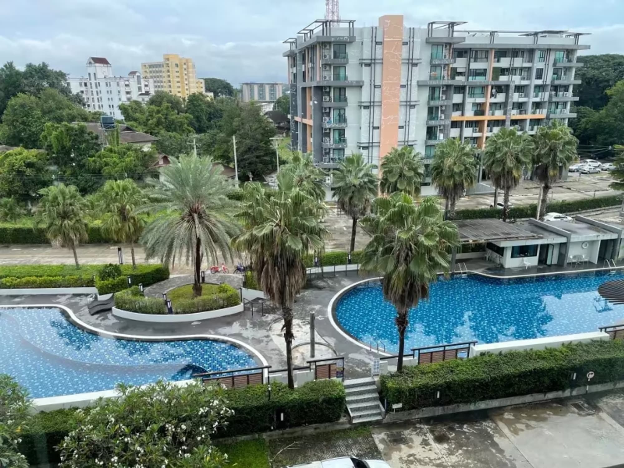 1 Bedroom Condo - Image 4