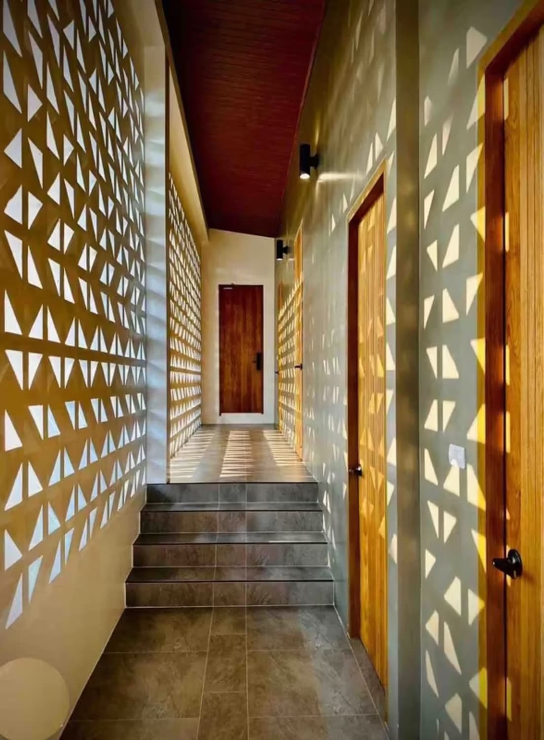 5 Bedroom House - Image 16
