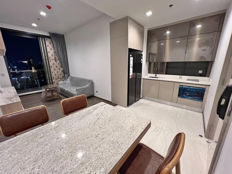 2 Bed Condo for Rent in Ratchathewi