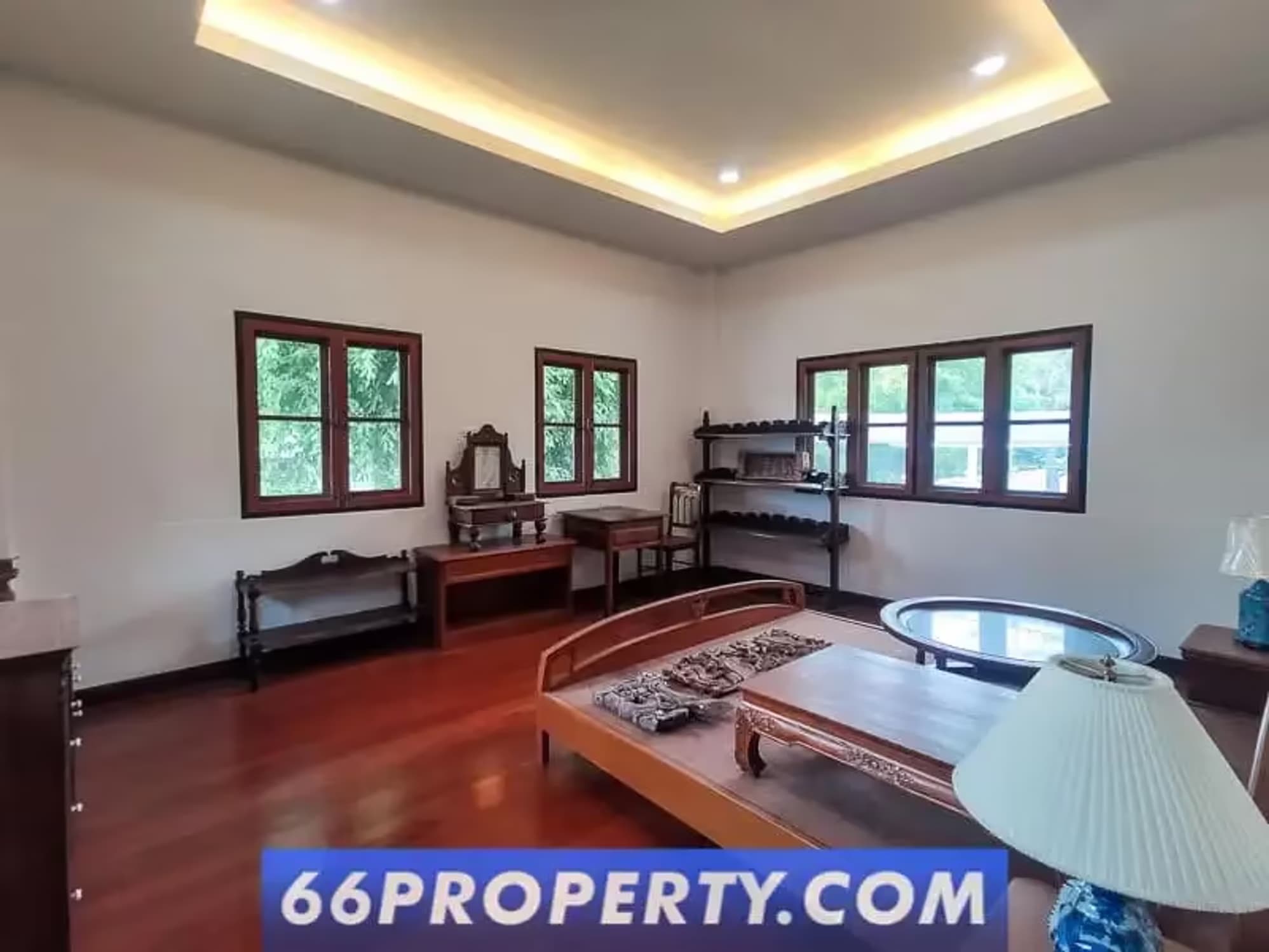 2 Bedroom House - Image 11