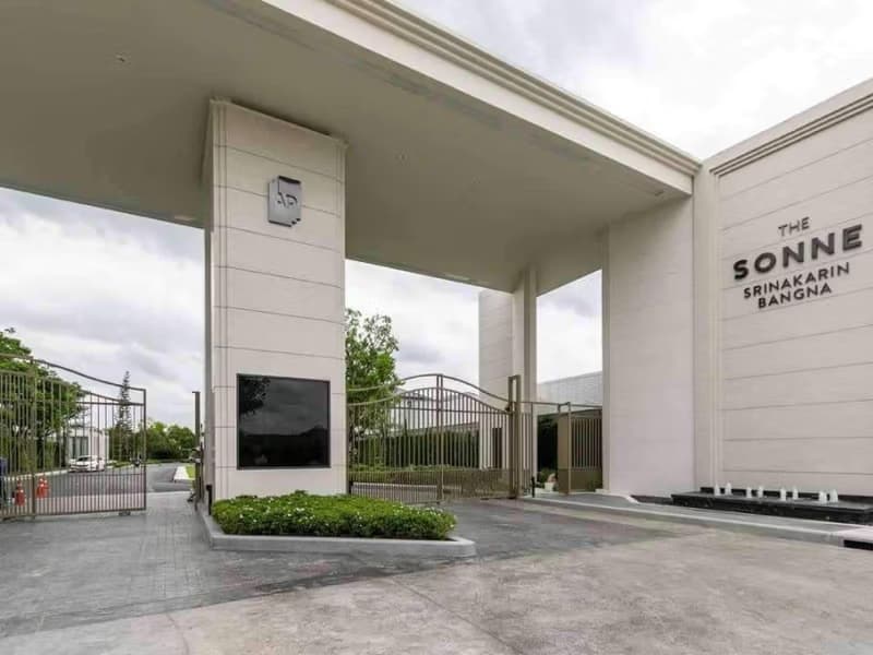 4 Bed House for Sale in Prawet
