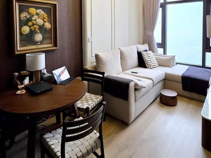 2 Bed Condo for Rent in Khlong Toei