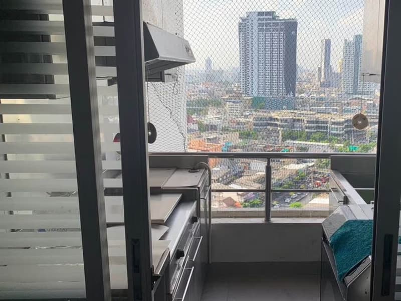 Condo for Rent at Saichol Mansion