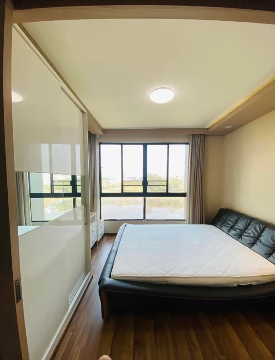1 Bedroom Condo - Image 8