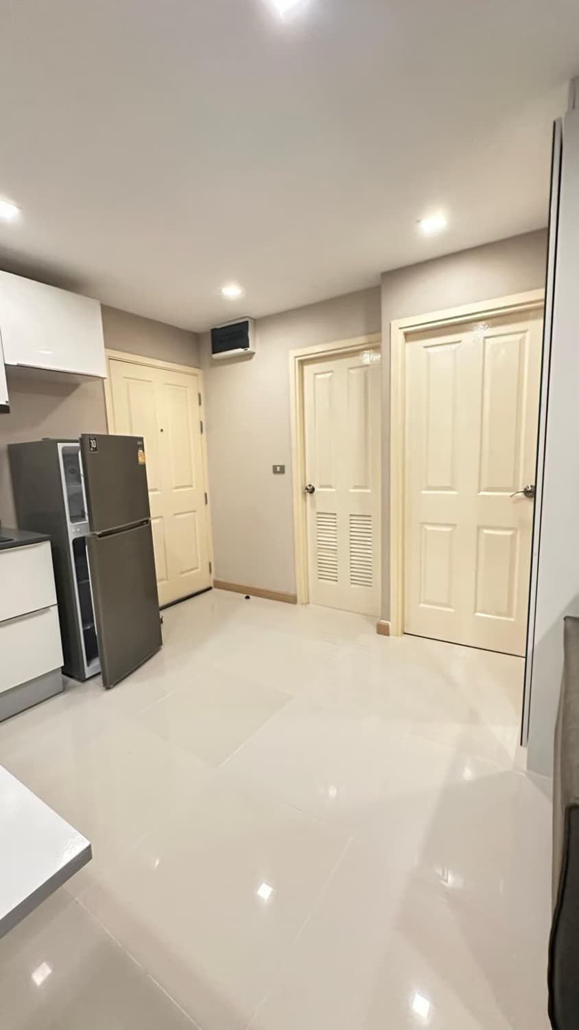 1 Bed Condo for Rent in Watthana - Image 8