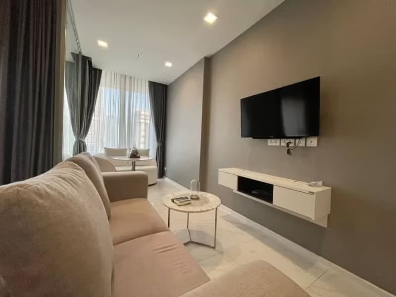 1 Bedroom Condo
