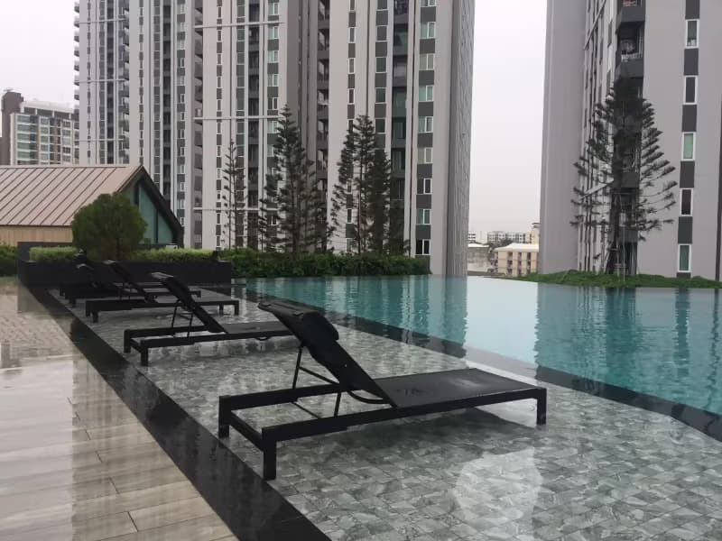Studio for Rent in Huai Khwang