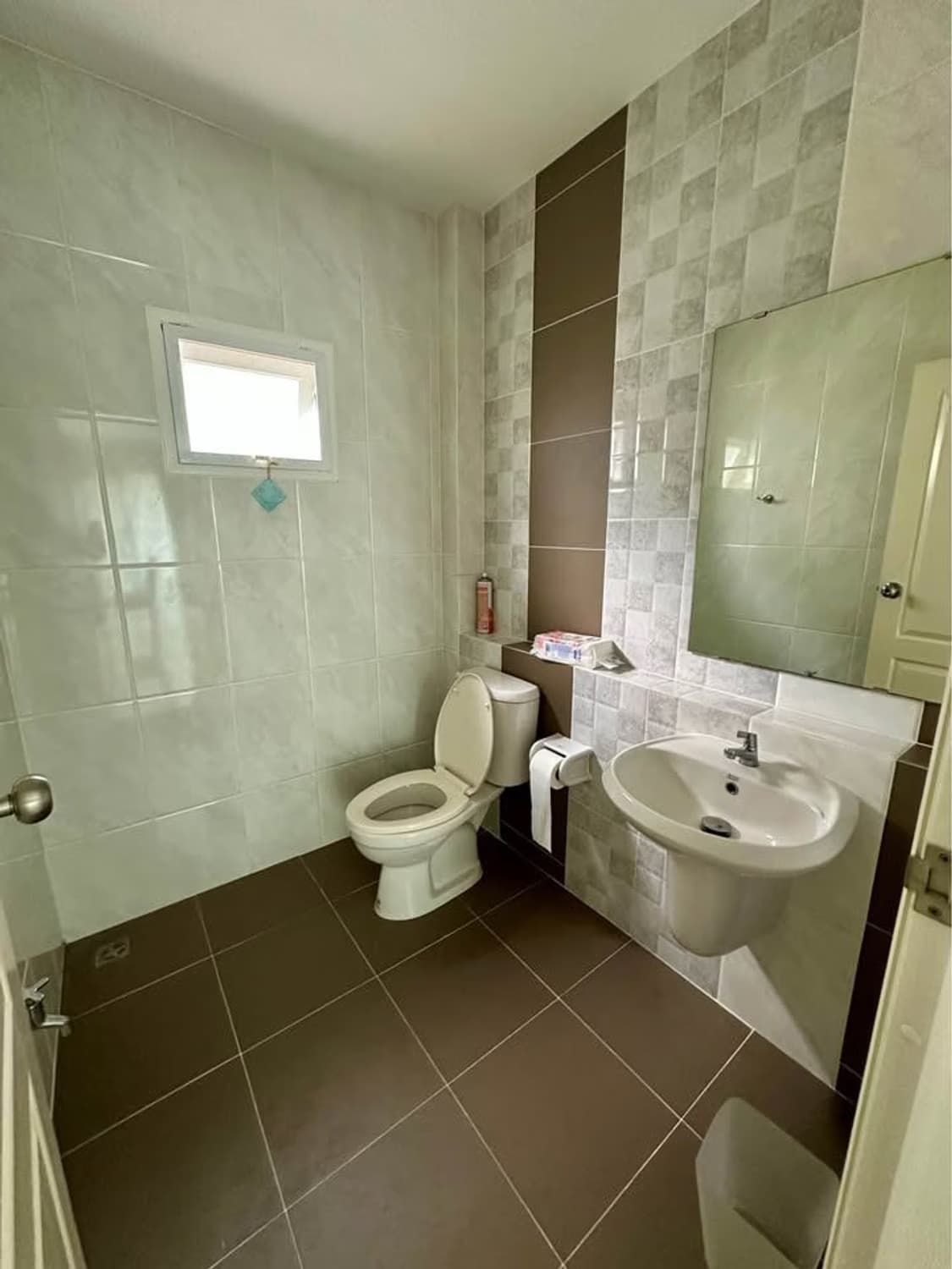 3 Bed House for Rent in Hang Dong District - Image 10