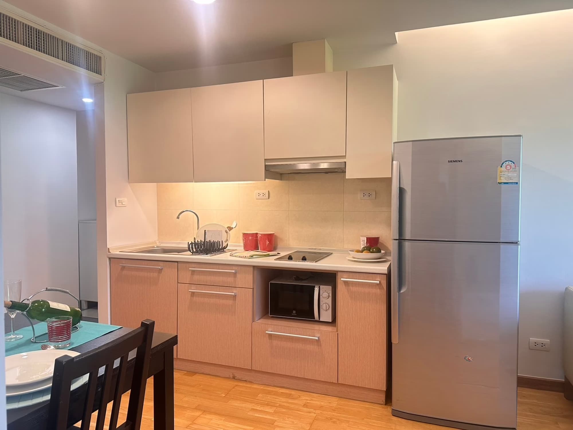 2 Bed Condo for Rent and Sale in Phra Khanong - Image 4