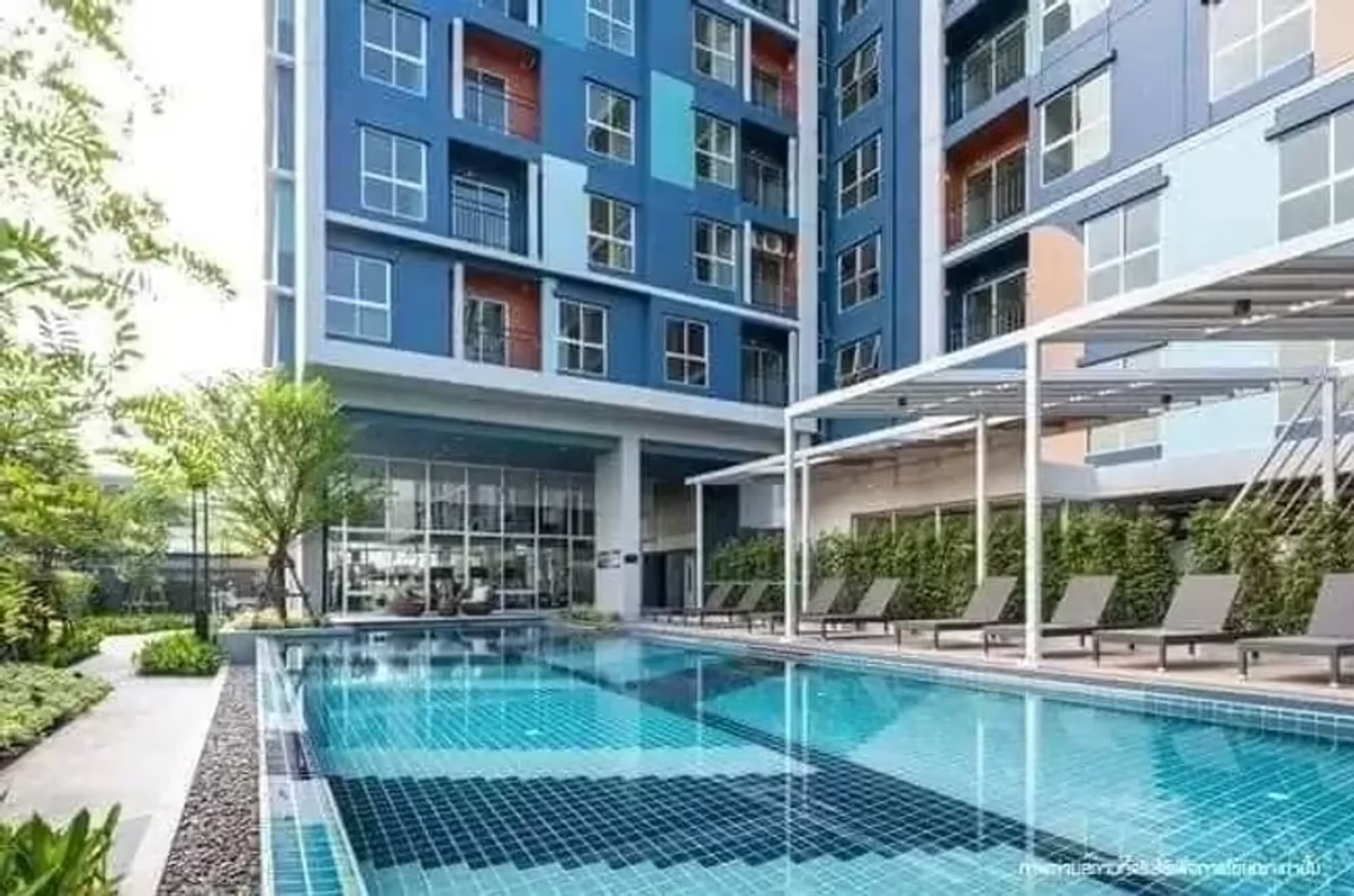 1 Bedroom Condo - Image 1