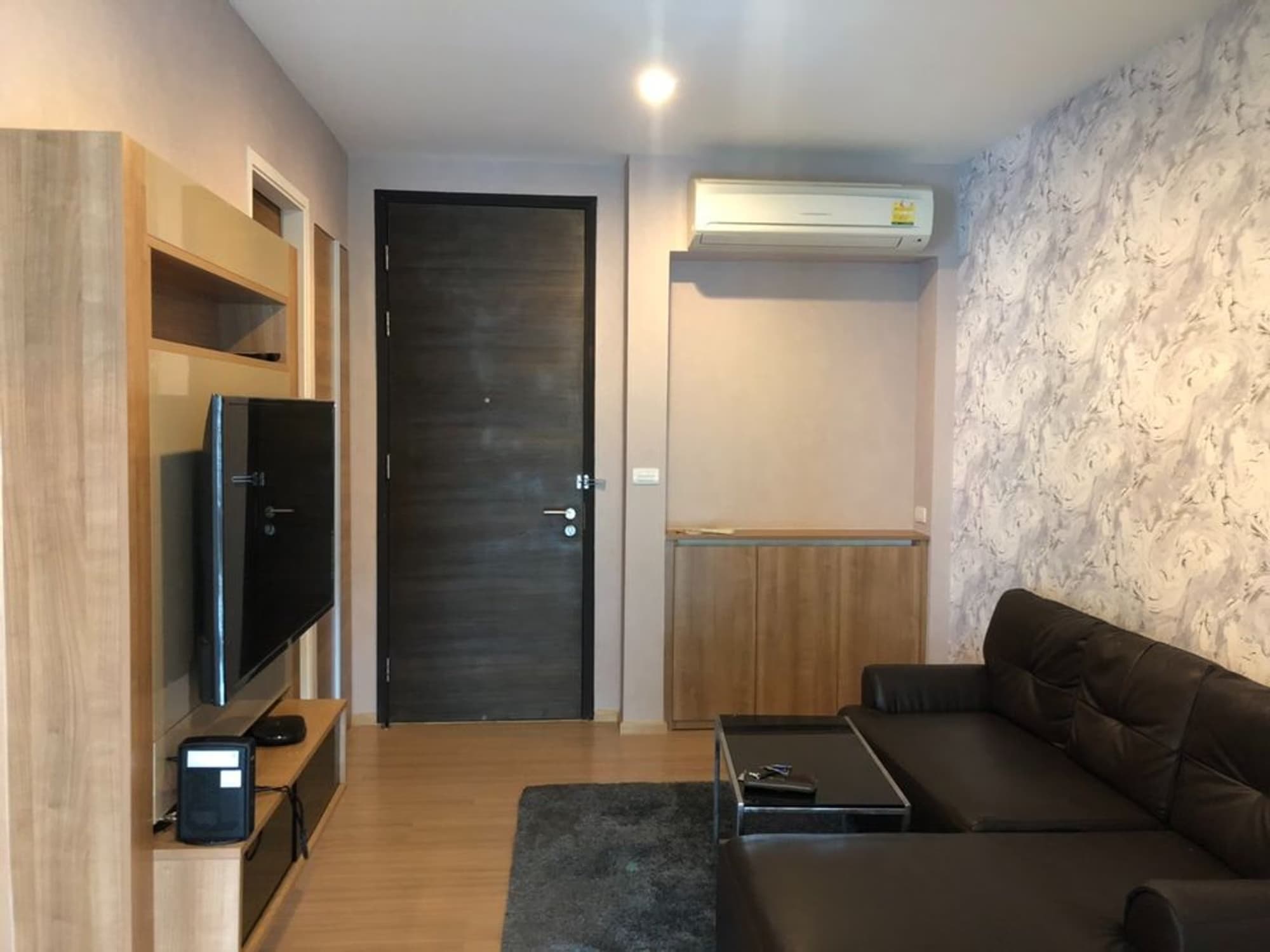 1 ห้องนอน Condo สำหรับ จำหน่าย ใน คลองเตย - Image 1