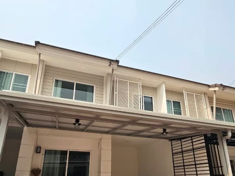 3 Bed Townhouse for Rent in San Kamphaeng