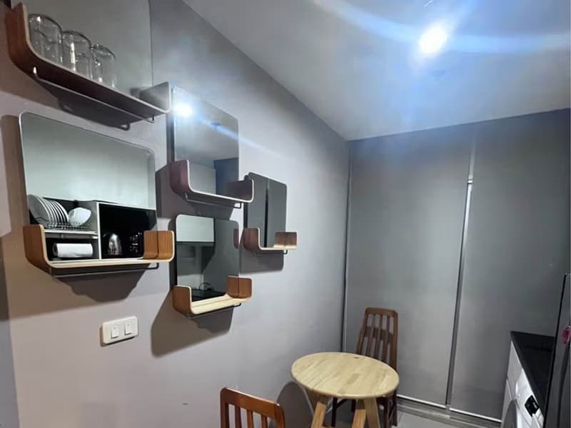 1 Bed Condo for Rent  Near Huai Khwang MRT