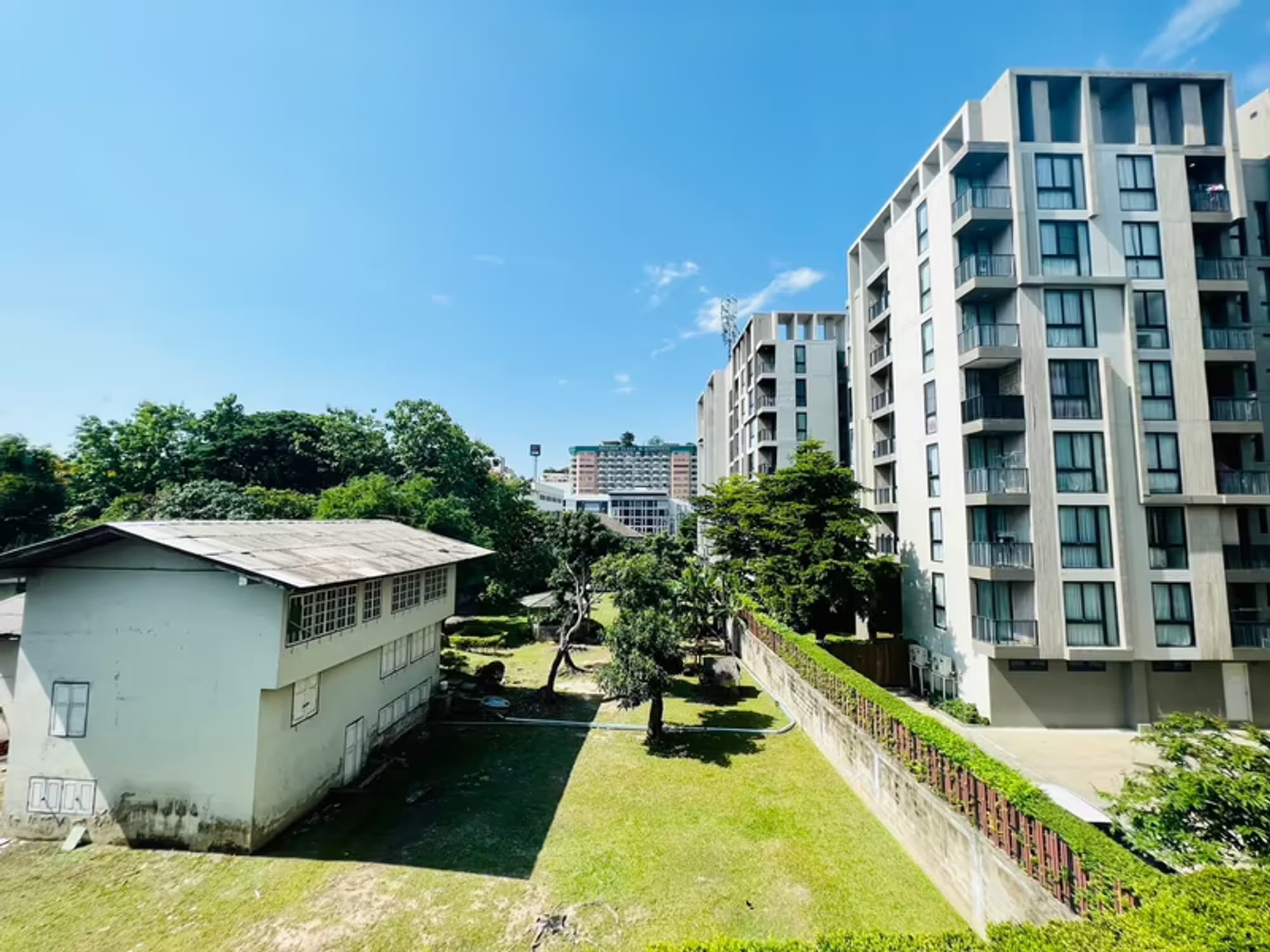 1 Bedroom Condo - Image 3