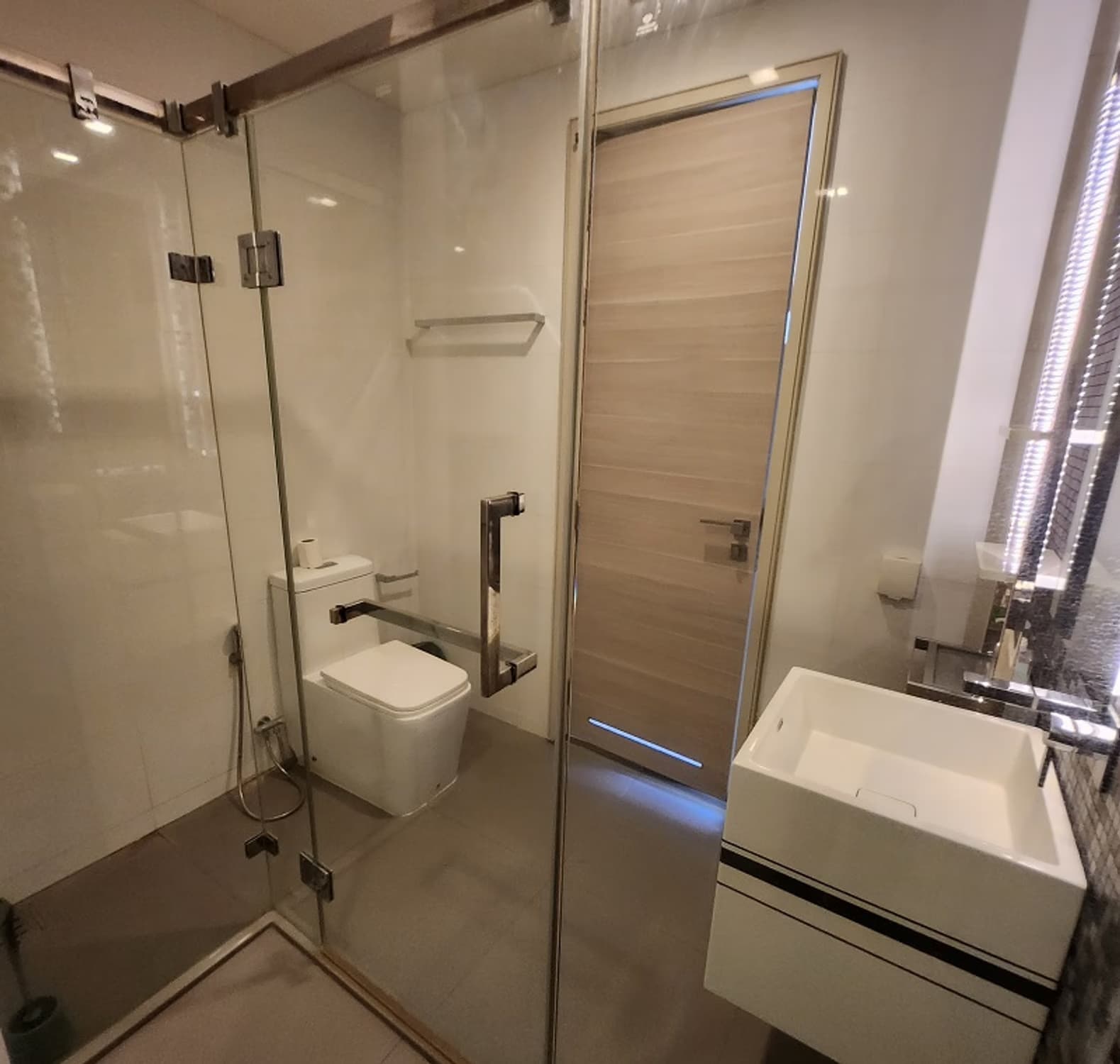 Condo for Rent at The Room Sathorn - TanonPun - Image 10