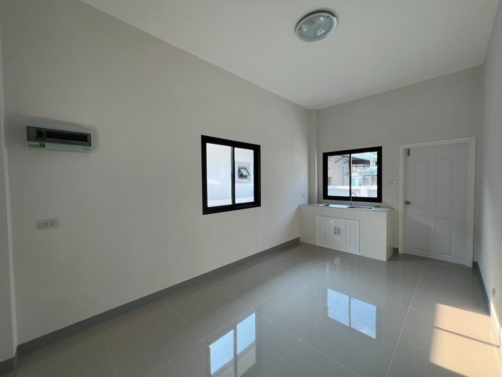 3 Bed House for Sale in Saraphi - Image 10