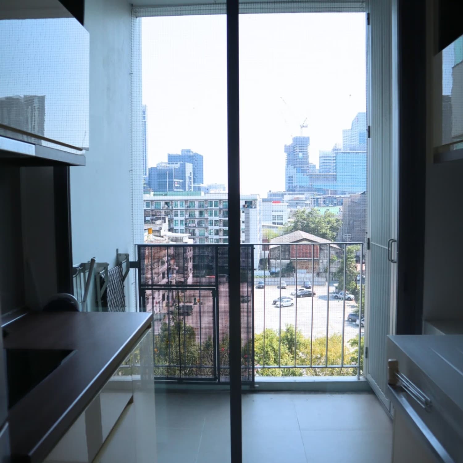 1 Bed Condo for Sale in Phra Khanong - Image 7