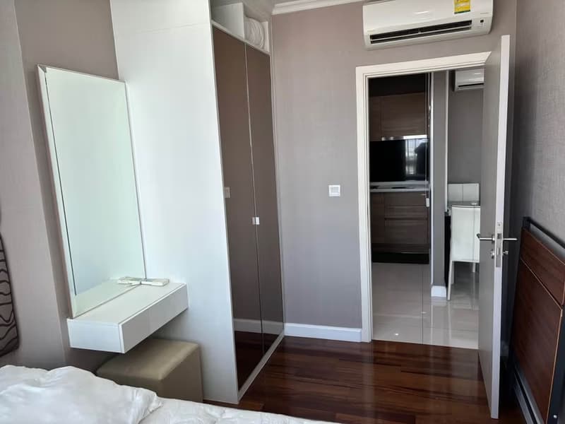 2 Bed Condo for Sale in undefined