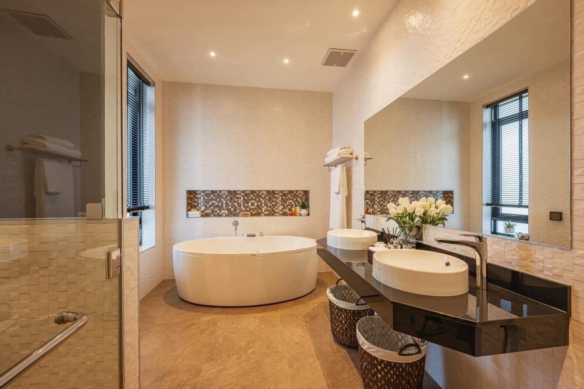 5 Bed House for Sale in Hang Dong - Image 13