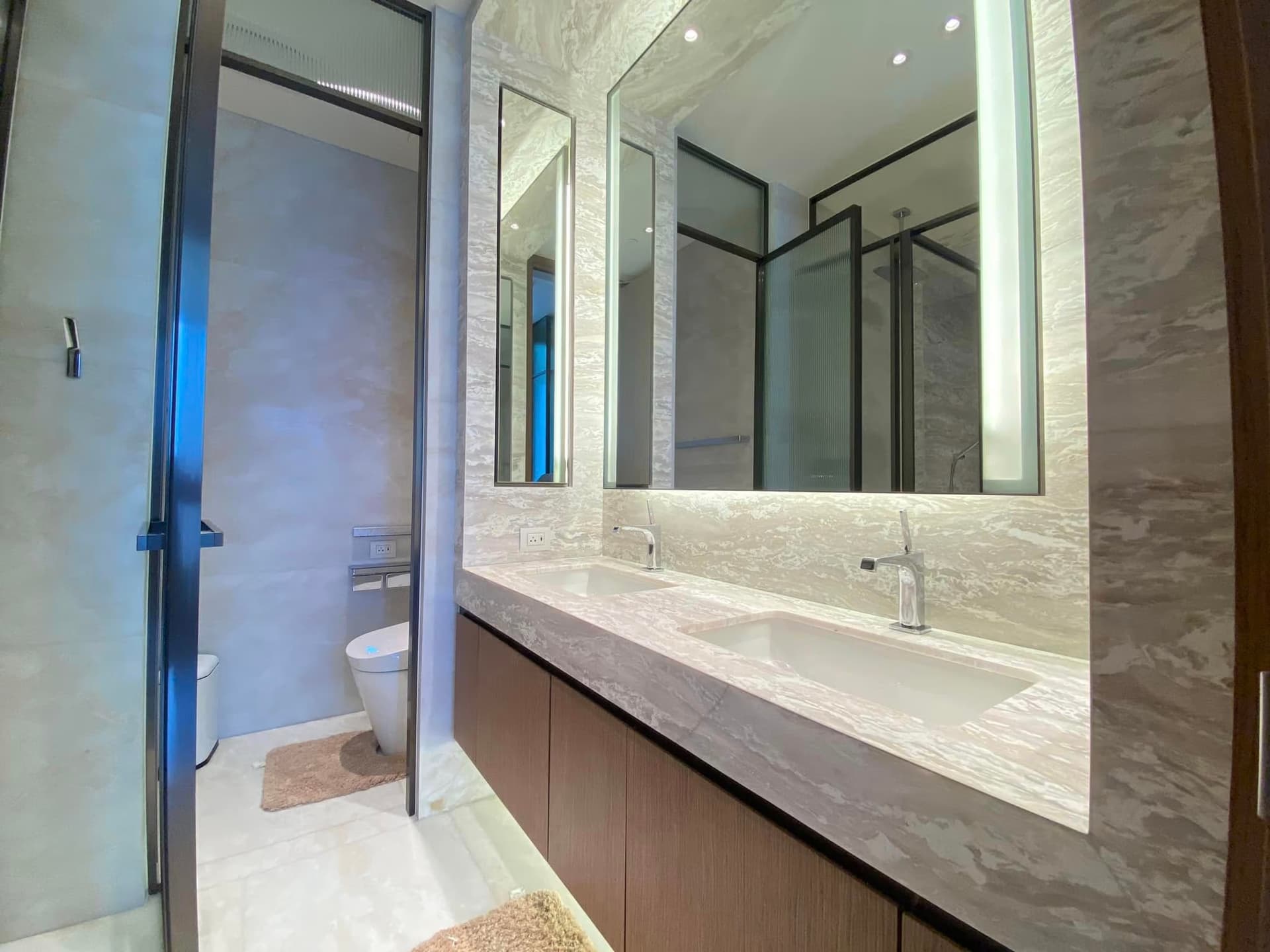 1 Bed Condo for Rent in Pathum Wan - Image 6