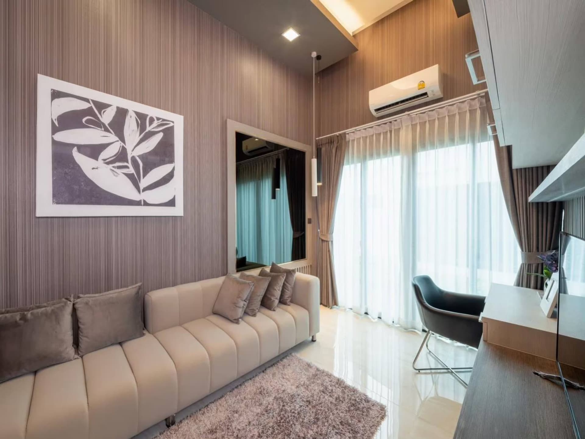 4 Bed House for Rent in San Sai - Image 10