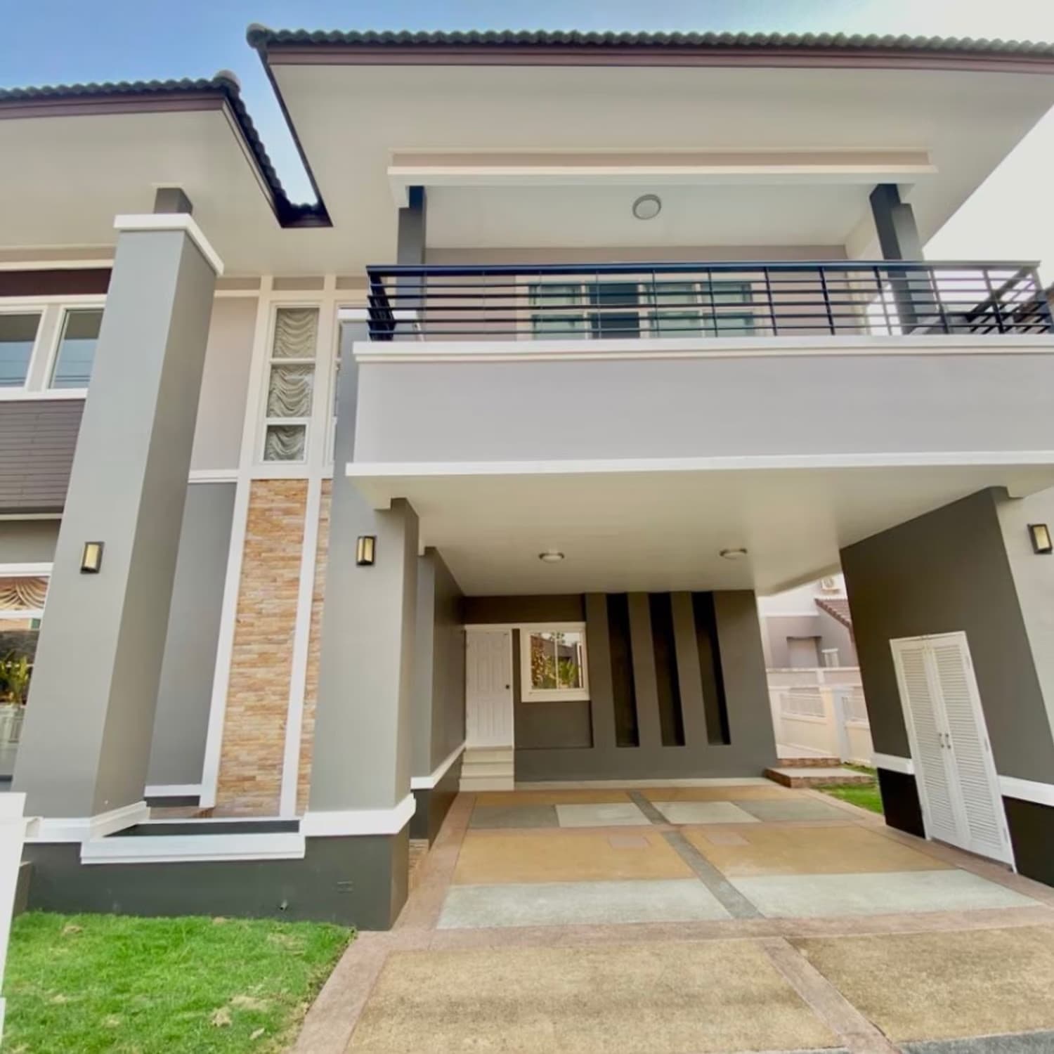 5 Bed House for Rent and Sale in San Kamphaeng - Image 17