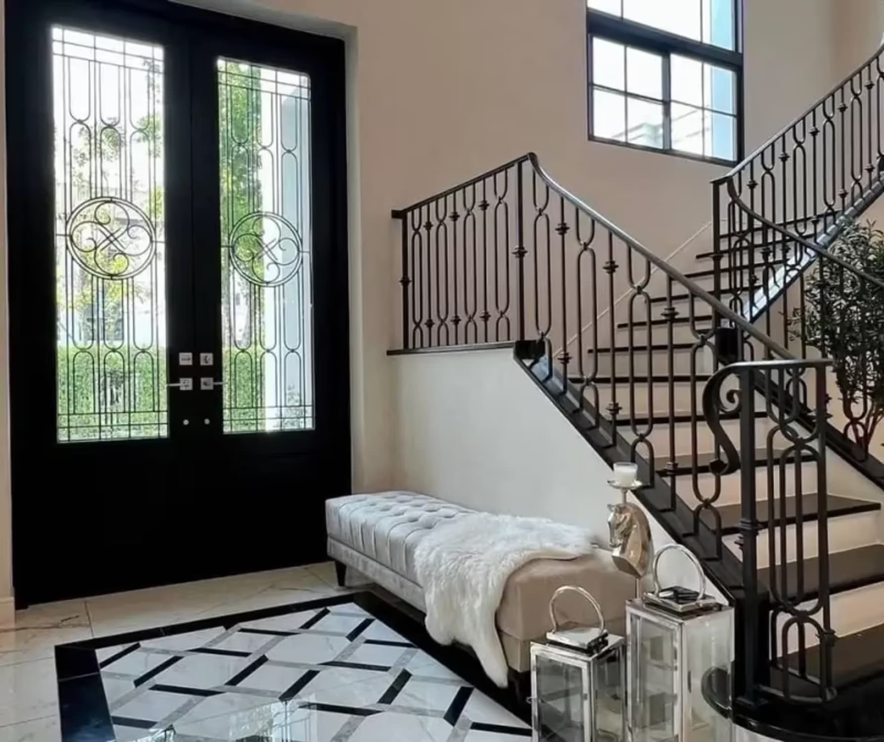 4 Bedroom House - Image 5