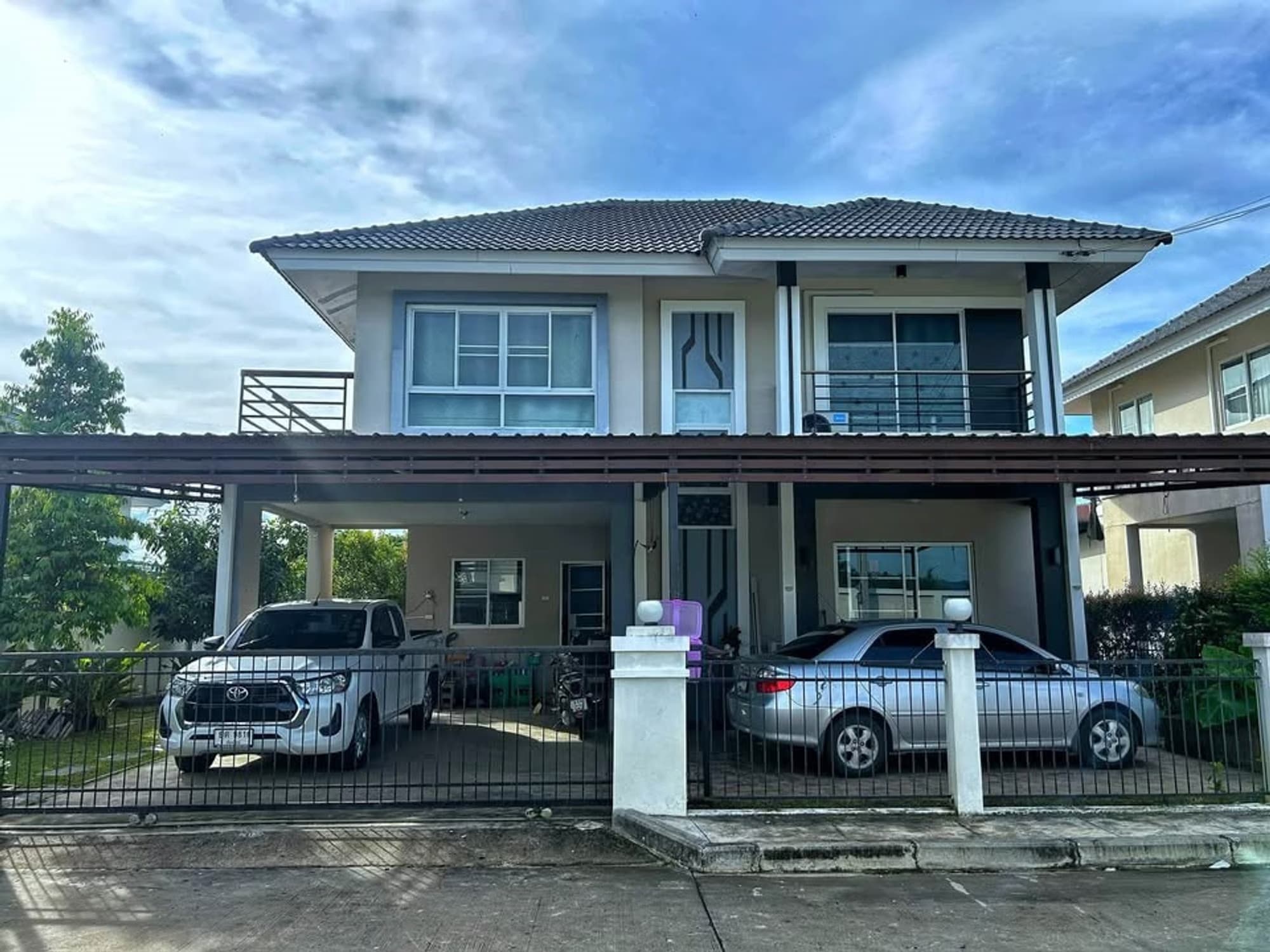 3 ห้องนอน House สำหรับ ขายและจำหน่าย ใน สันกำแพง - Image 1