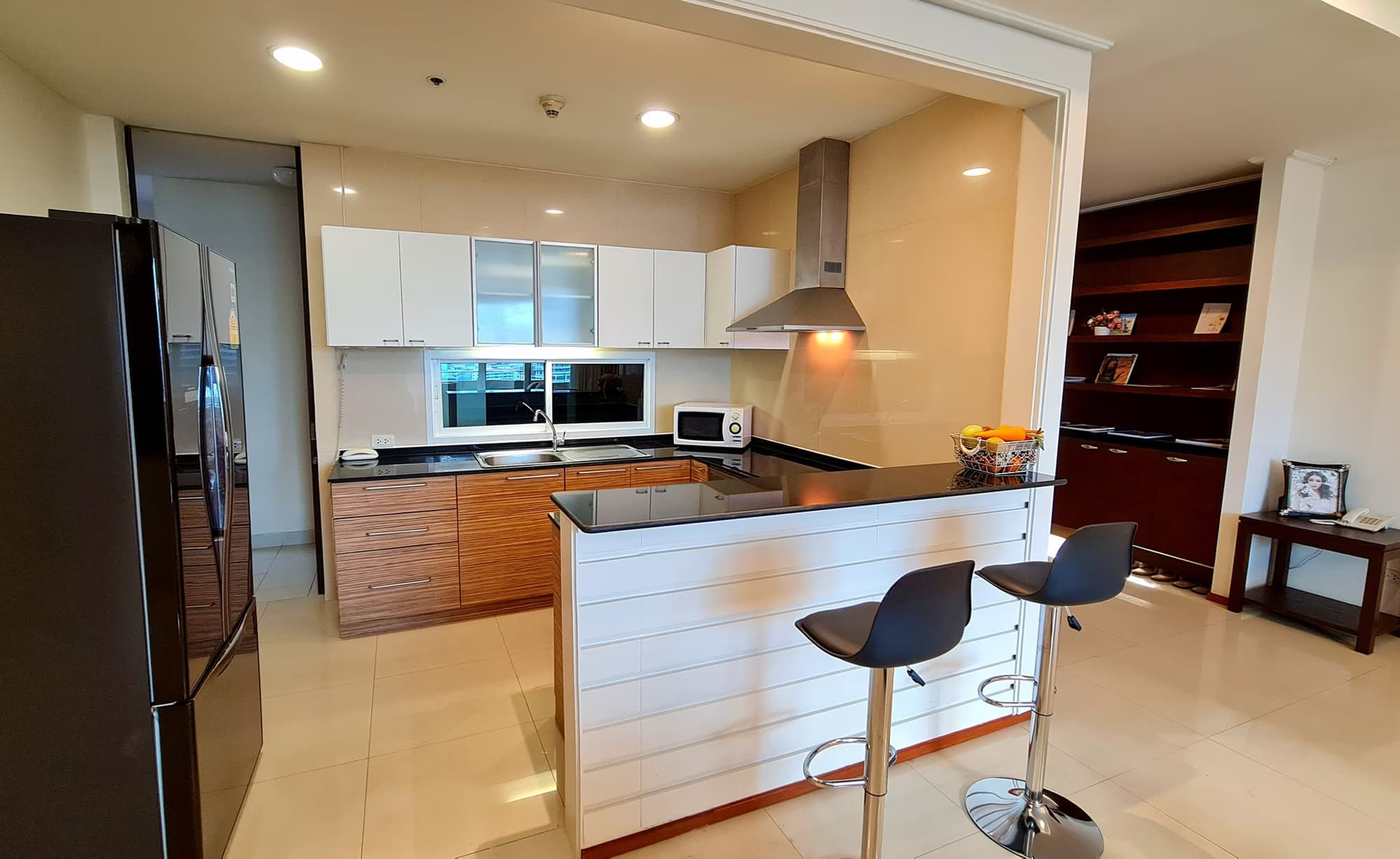 3 ห้องนอน Condo สำหรับ จำหน่าย ใน วัฒนา - Image 3