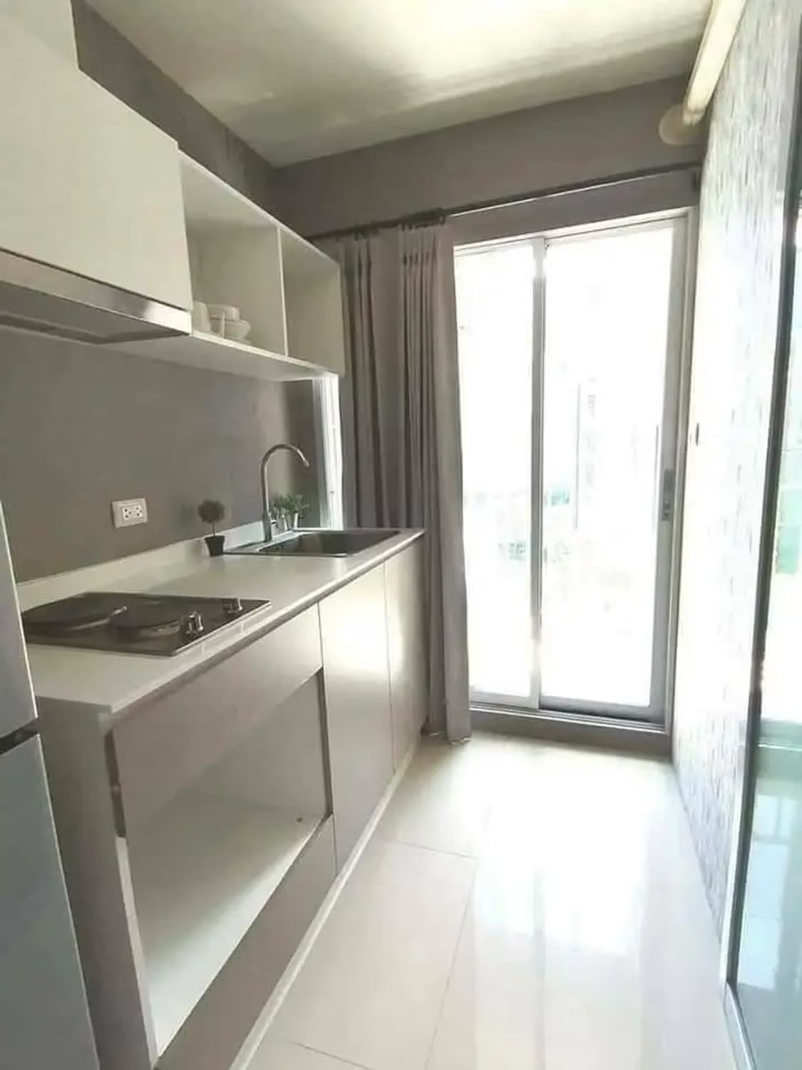 1 Bedroom Condo - Image 9