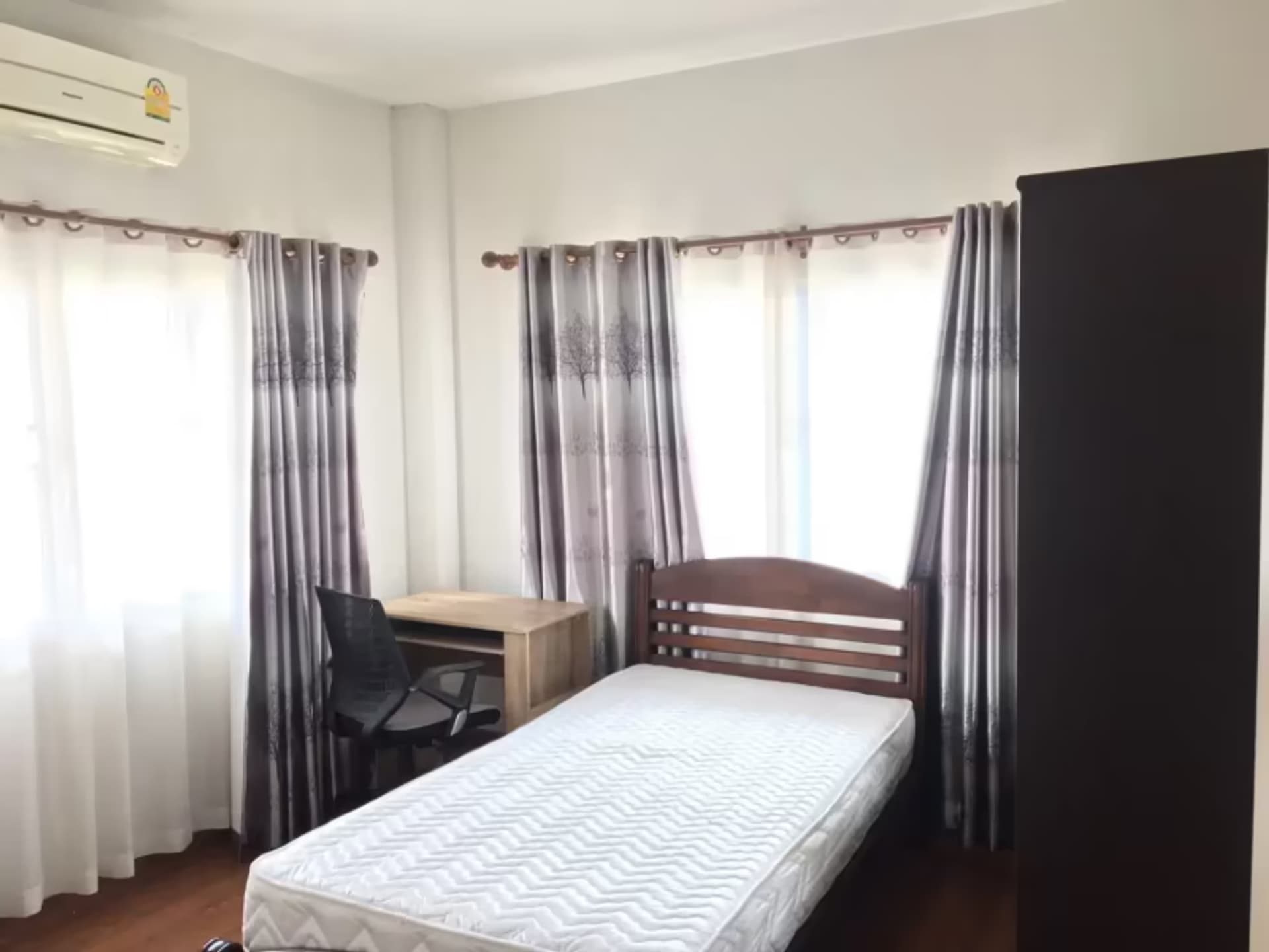 3 Bedroom House - Image 11