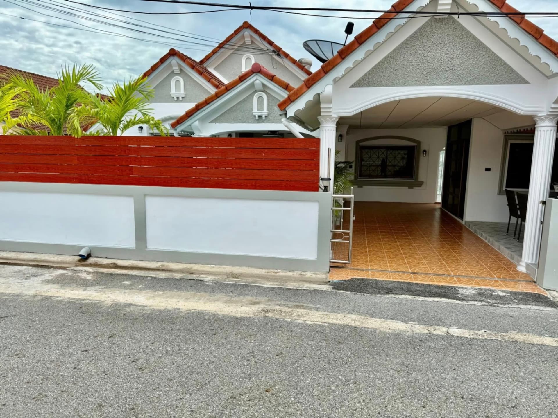 4 卧室 别墅 用于 出售 在 Bang Lamung District - Image 1