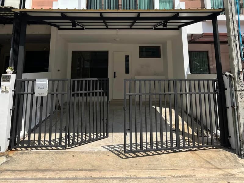 3 Bedroom Townhouse