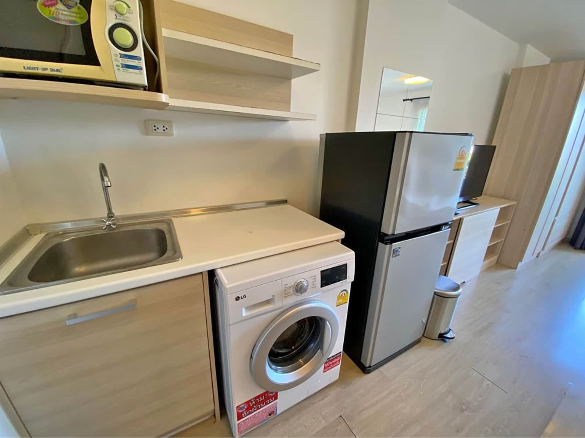 Condo for Rent at Elio Del Ray - Image 12