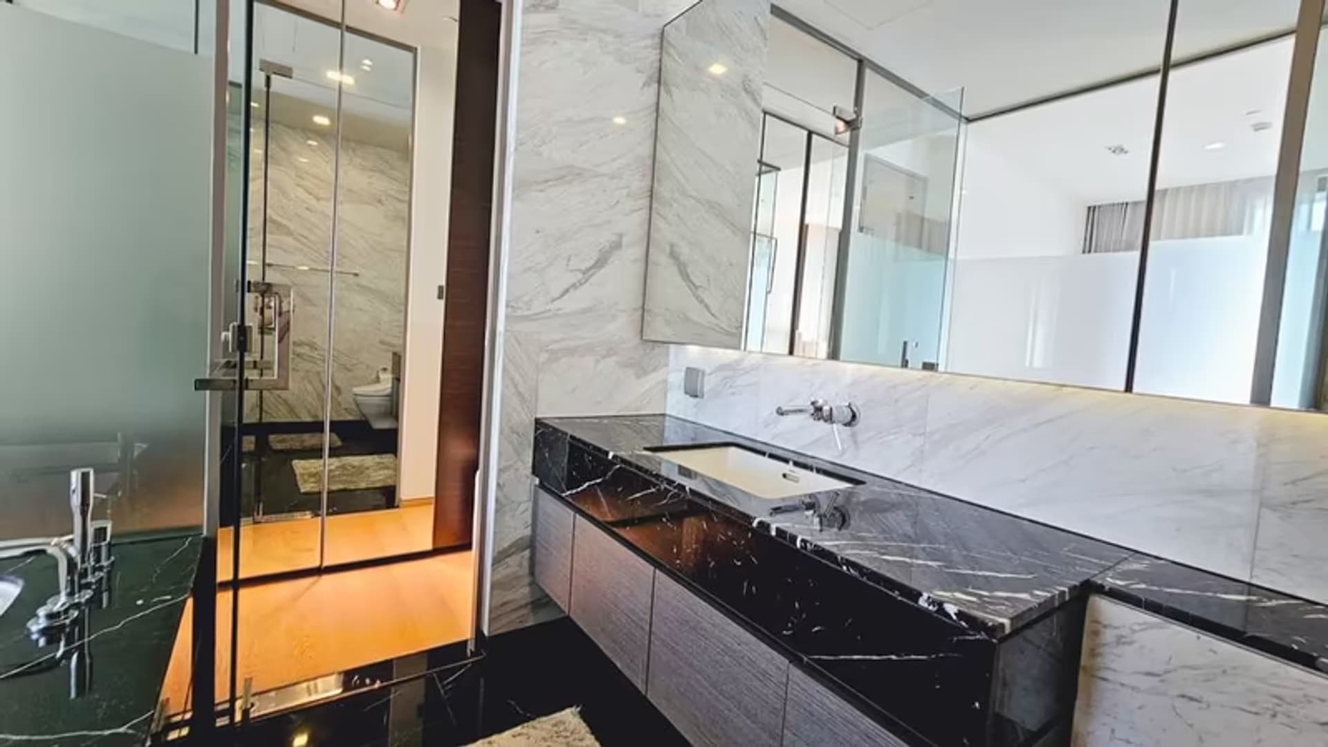 Condo for Rent at Sala Deang One - Image 13