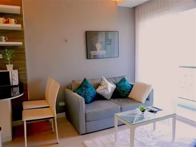 1 Bedroom Condo
