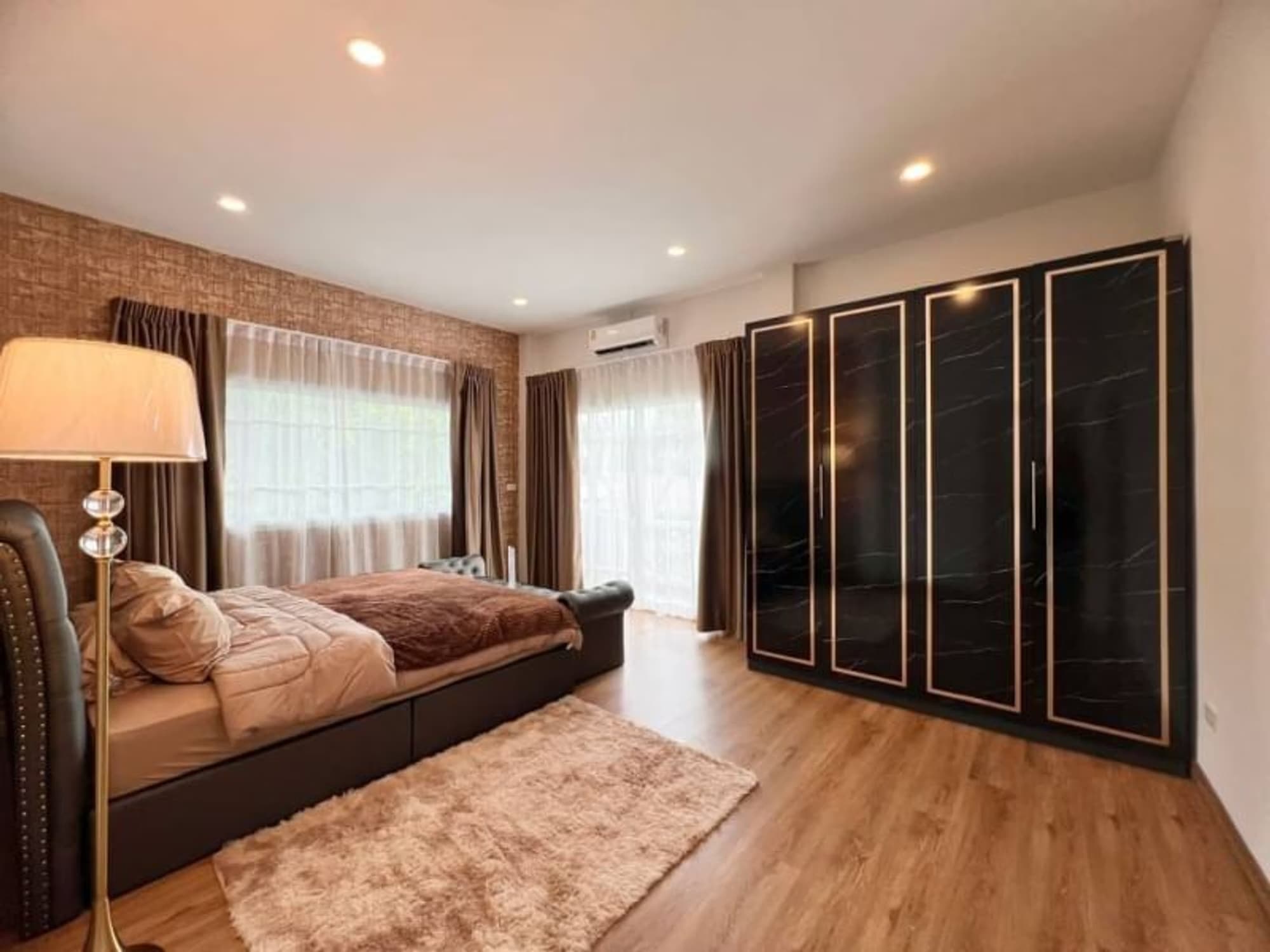 4 Bed House for Rent and Sale in Hang Dong District - Image 11