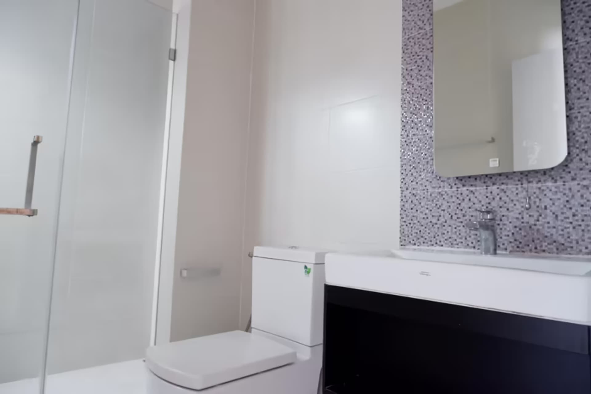 4 Bedroom House - Image 34
