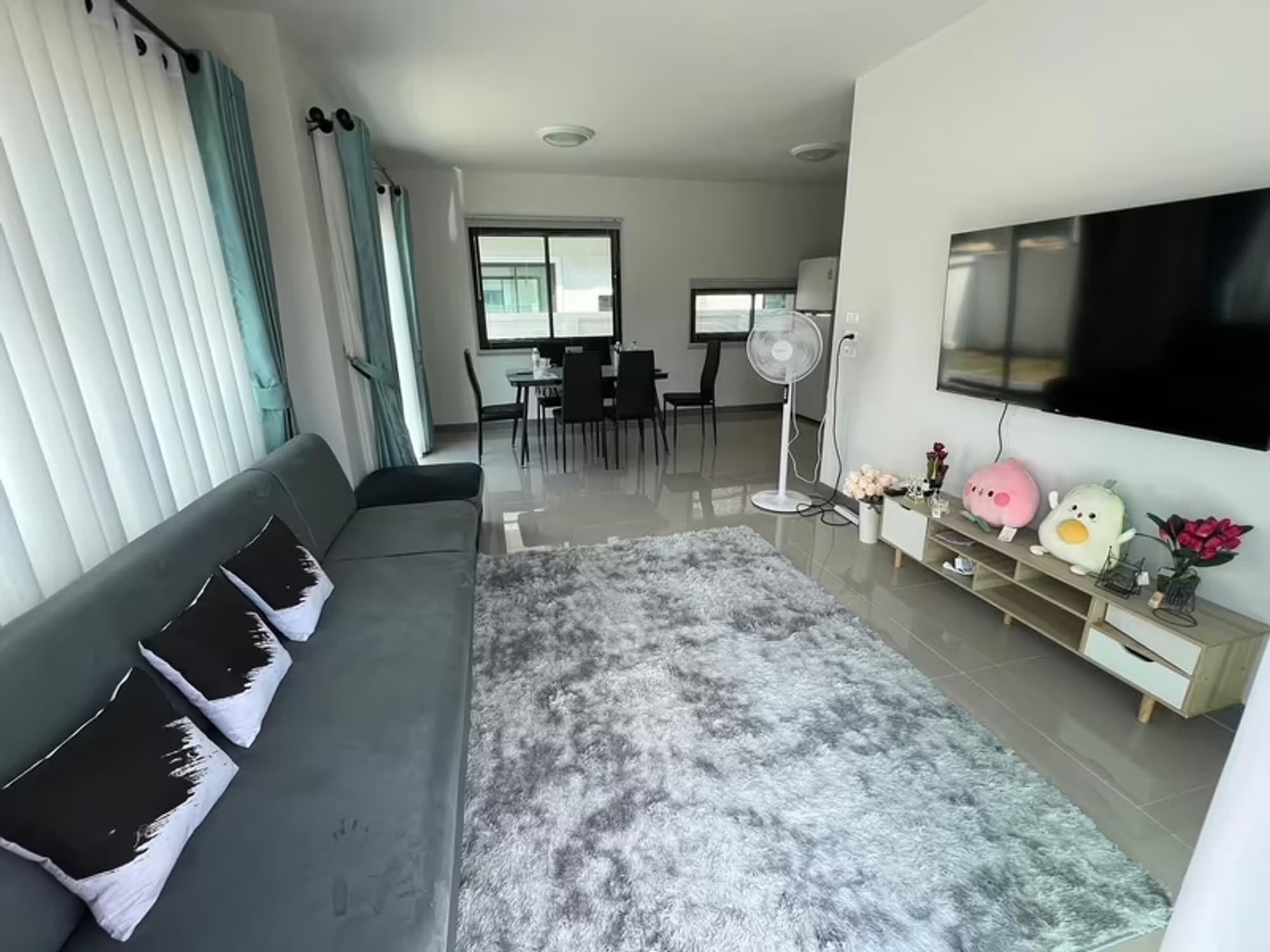 3 Bedroom House - Image 11