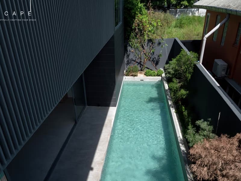 4 Bed House for Sale in Watthana
